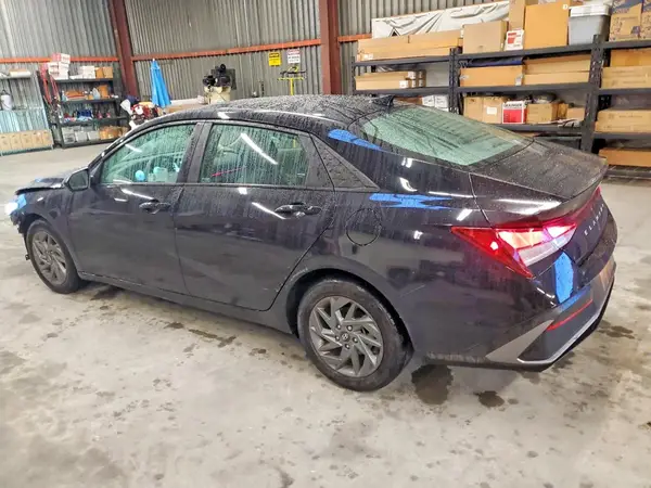 KMHLM4DG5RU732156 2024 HYUNDAI ELANTRA - Image 2