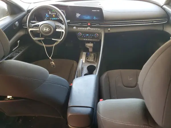 KMHLM4DG5RU733369 2024 HYUNDAI ELANTRA - Image 8