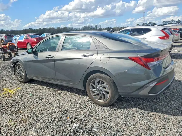 KMHLM4DG5RU734182 2024 HYUNDAI ELANTRA - Image 2