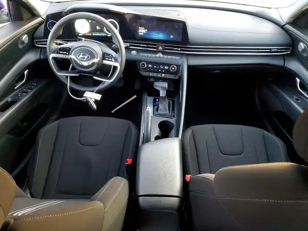 KMHLM4DG5RU735901 2024 HYUNDAI ELANTRA - Image 8