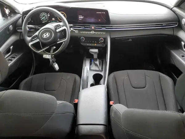KMHLM4DG5RU746770 2024 HYUNDAI ELANTRA - Image 8
