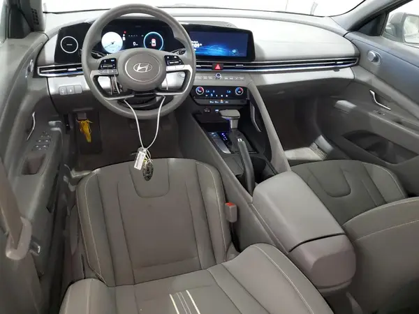 KMHLM4DG5RU747014 2024 HYUNDAI ELANTRA - Image 8