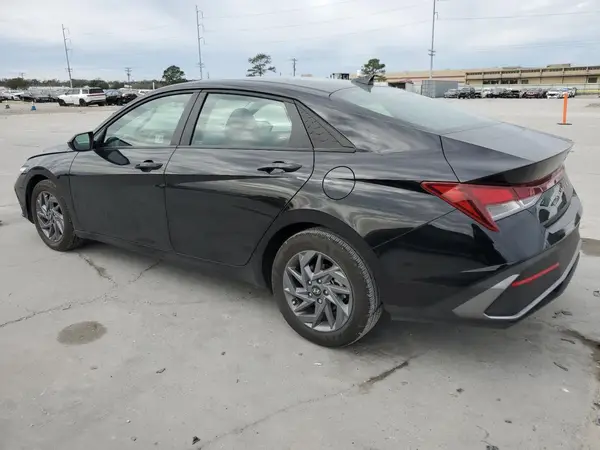 KMHLM4DG5RU751113 2024 HYUNDAI ELANTRA - Image 2