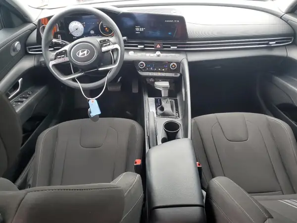 KMHLM4DG5RU752388 2024 HYUNDAI ELANTRA - Image 8