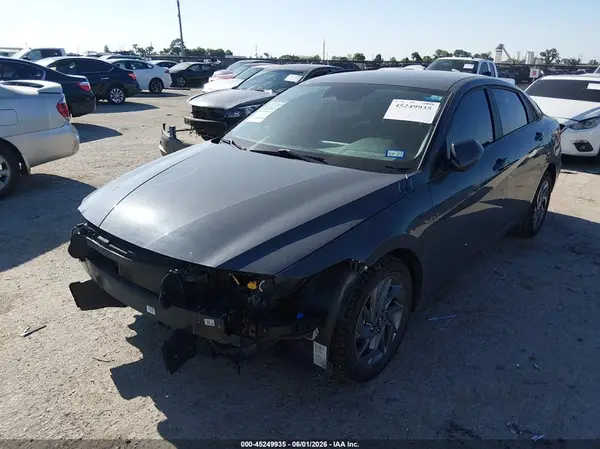 KMHLM4DG5RU753525 2024 HYUNDAI ELANTRA - Image 2