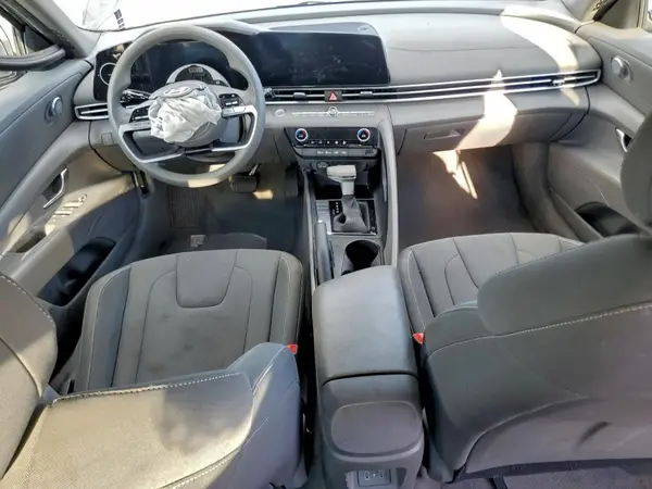 KMHLM4DG5RU755999 2024 HYUNDAI ELANTRA - Image 8
