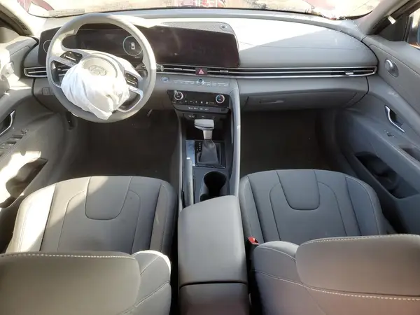 KMHLM4DG5RU756277 2024 HYUNDAI ELANTRA - Image 8