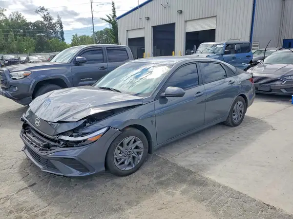 KMHLM4DG5RU756358 2024 HYUNDAI ELANTRA - Image 1