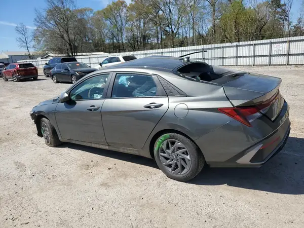 KMHLM4DG5RU759695 2024 HYUNDAI ELANTRA - Image 2