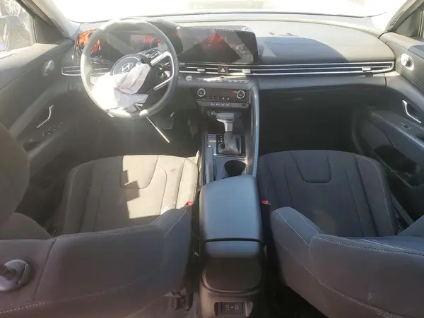 KMHLM4DG5RU761401 2024 HYUNDAI ELANTRA - Image 8