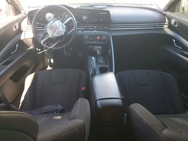 KMHLM4DG5RU762869 2024 HYUNDAI ELANTRA - Image 8