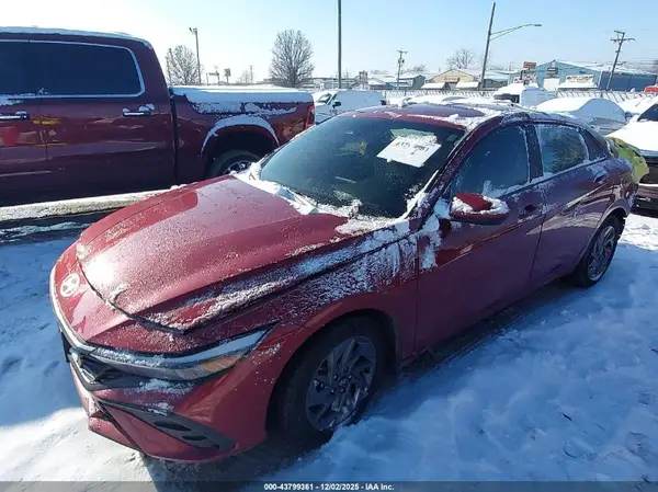 KMHLM4DG5RU768672 2024 HYUNDAI ELANTRA - Image 2