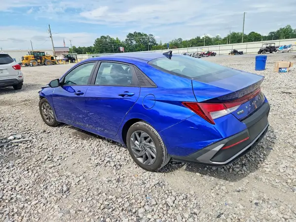 KMHLM4DG5RU774326 2024 HYUNDAI ELANTRA - Image 2
