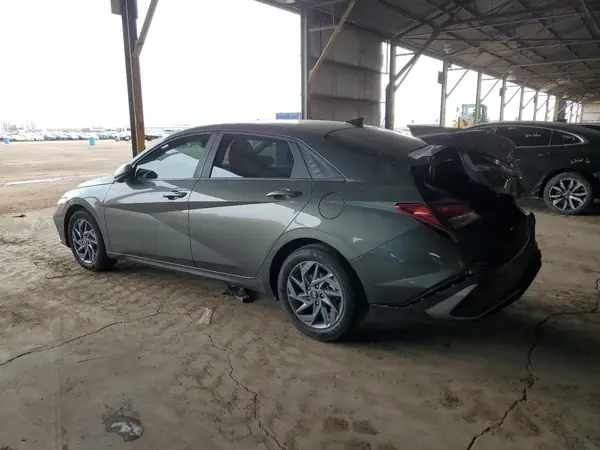 KMHLM4DG5RU777534 2024 HYUNDAI ELANTRA - Image 2