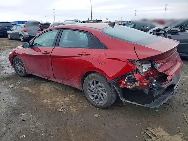 KMHLM4DG5RU780028 2024 HYUNDAI ELANTRA - Image 2