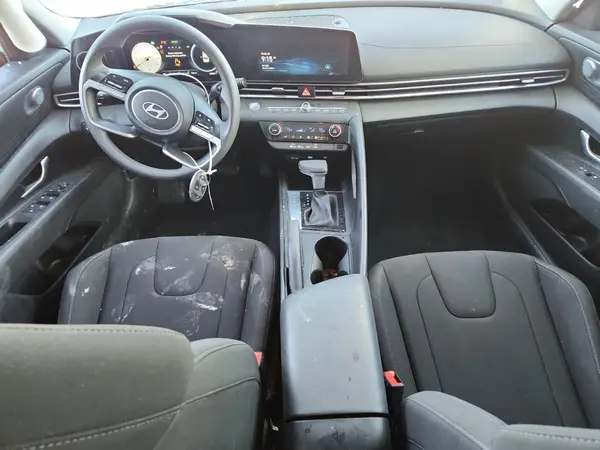 KMHLM4DG5RU786640 2024 HYUNDAI ELANTRA - Image 8
