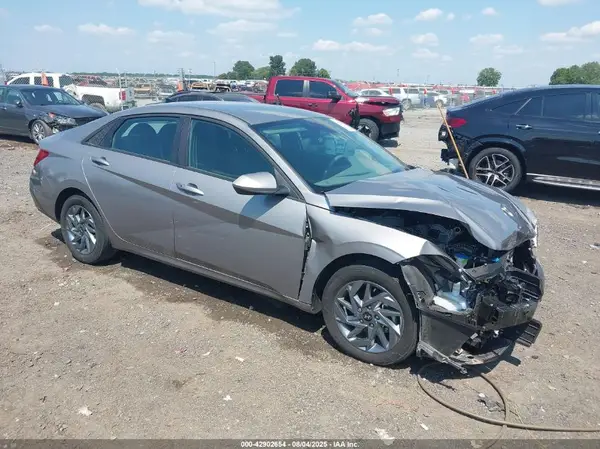 KMHLM4DG5RU795385 2024 HYUNDAI ELANTRA - Image 1