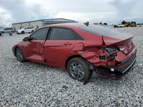 KMHLM4DG5RU800584 2024 HYUNDAI ELANTRA - Image 2