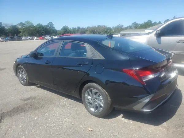 KMHLM4DG5RU801430 2024 HYUNDAI ELANTRA - Image 2