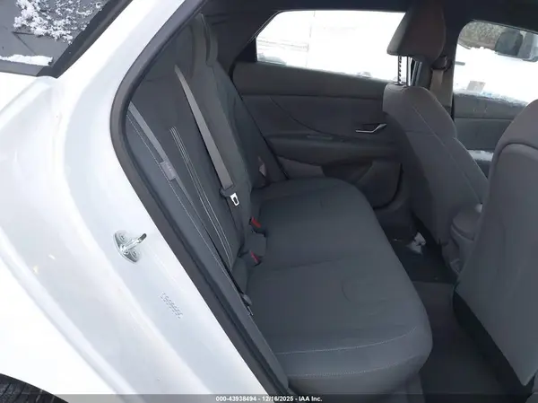 KMHLM4DG5RU805168 2024 HYUNDAI ELANTRA - Image 8
