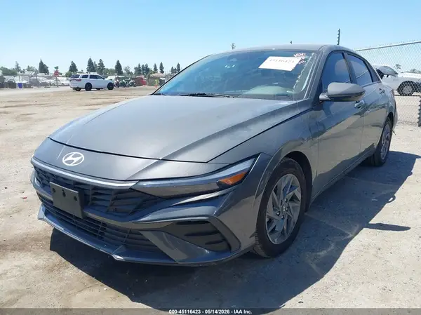 KMHLM4DG5RU807552 2024 HYUNDAI ELANTRA - Image 2