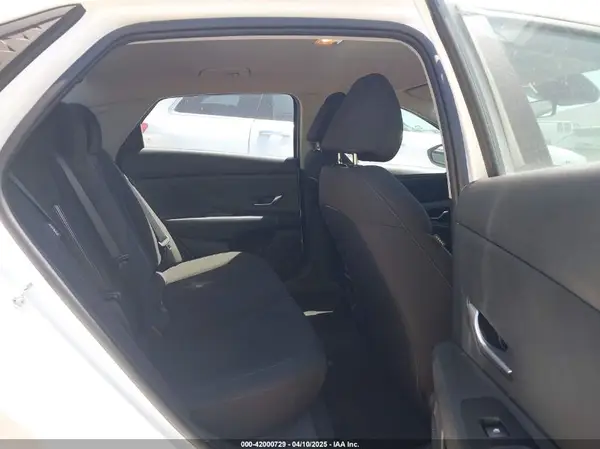 KMHLM4DG5RU808488 2024 HYUNDAI ELANTRA - Image 8
