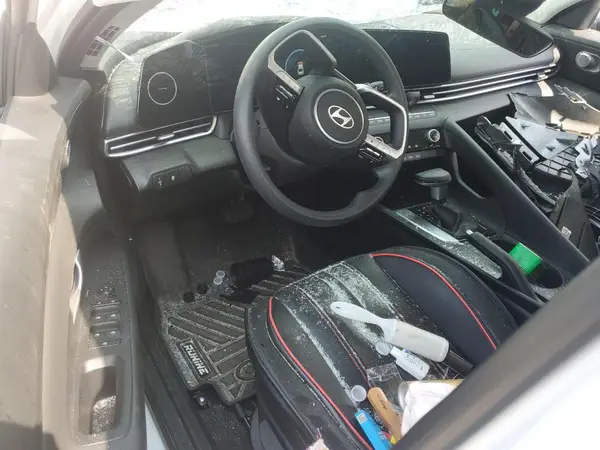 KMHLM4DG5RU810645 2024 HYUNDAI ELANTRA - Image 8