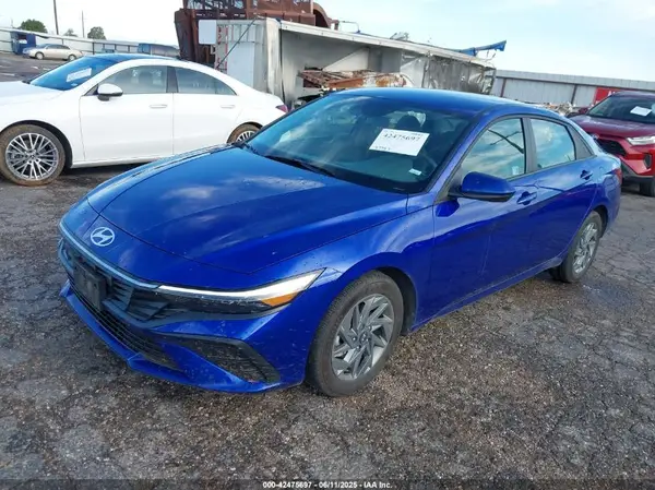 KMHLM4DG5RU823587 2024 HYUNDAI ELANTRA - Image 2