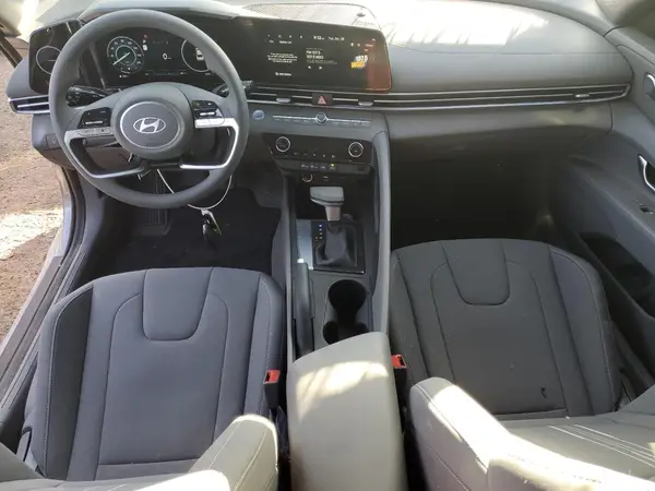 KMHLM4DG5RU837652 2024 HYUNDAI ELANTRA - Image 8