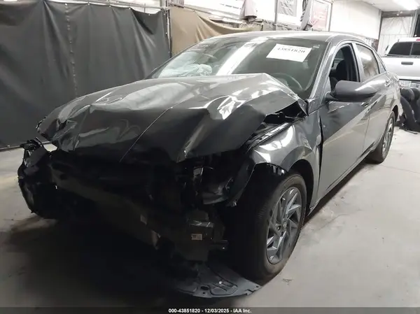 KMHLM4DG5RU843693 2024 HYUNDAI ELANTRA - Image 2