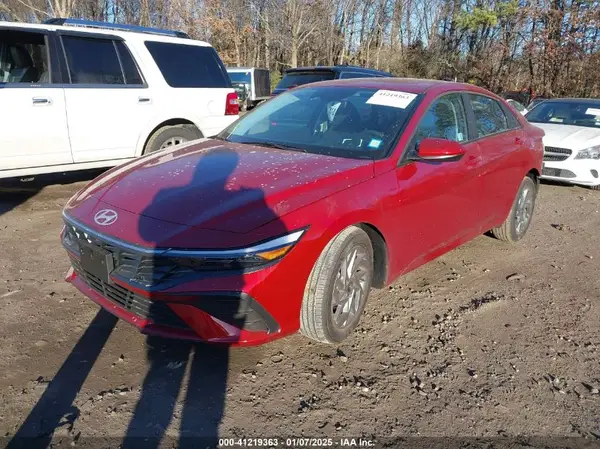 KMHLM4DG5RU844116 2024 HYUNDAI ELANTRA - Image 2