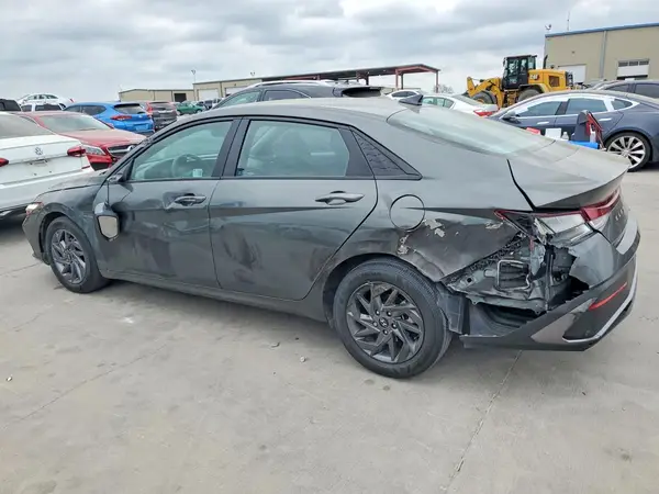 KMHLM4DG5RU852118 2024 HYUNDAI ELANTRA - Image 2