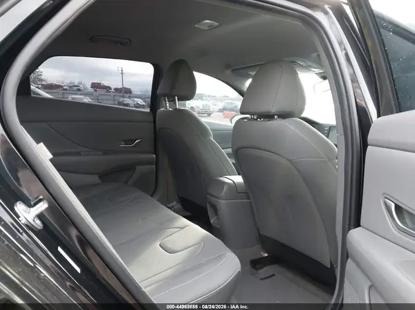 KMHLM4DG5SU010109 2025 HYUNDAI ELANTRA - Image 8