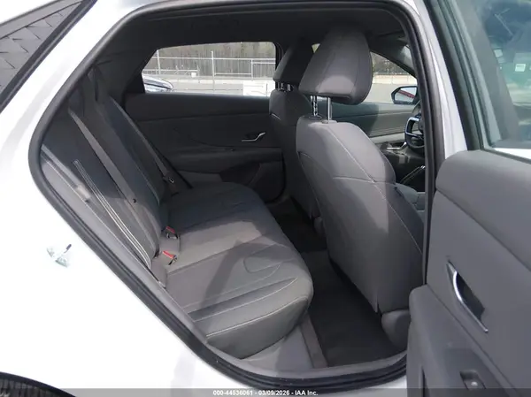 KMHLM4DG5SU017819 2025 HYUNDAI ELANTRA - Image 8