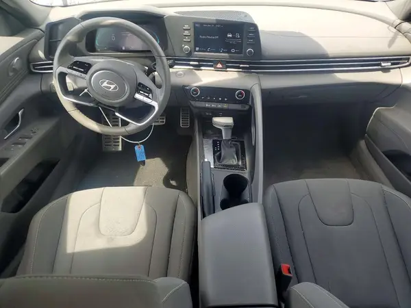 KMHLM4DG5SU018338 2025 HYUNDAI ELANTRA - Image 8