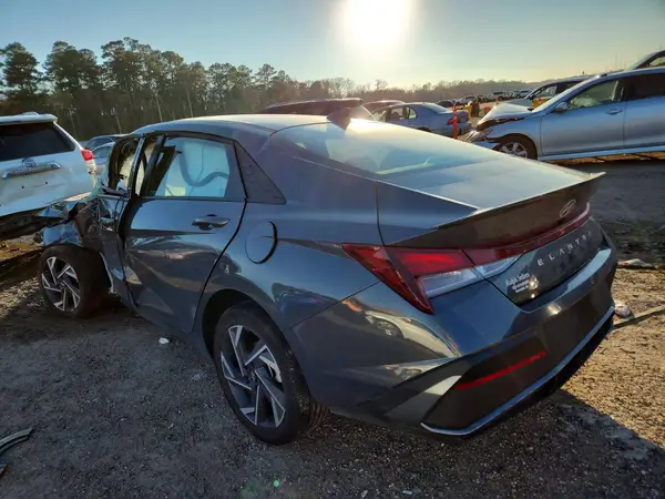 KMHLM4DG5SU025953 2025 HYUNDAI ELANTRA - Image 2