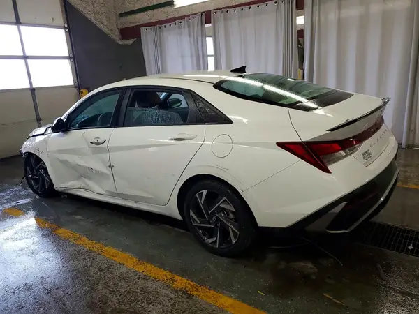 KMHLM4DG5SU039772 2025 HYUNDAI ELANTRA - Image 2