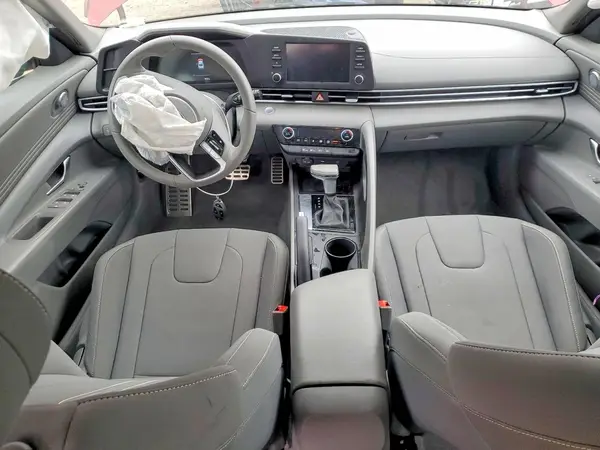 KMHLM4DG5SU045751 2025 HYUNDAI ELANTRA - Image 8