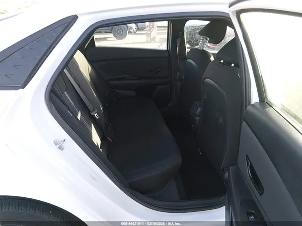 KMHLM4DG5SU046737 2025 HYUNDAI ELANTRA - Image 8