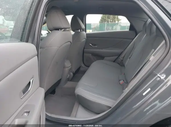 KMHLM4DG5SU061836 2025 HYUNDAI ELANTRA - Image 8
