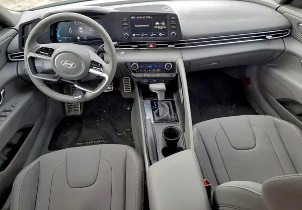 KMHLM4DG5SU064204 2025 HYUNDAI ELANTRA - Image 8