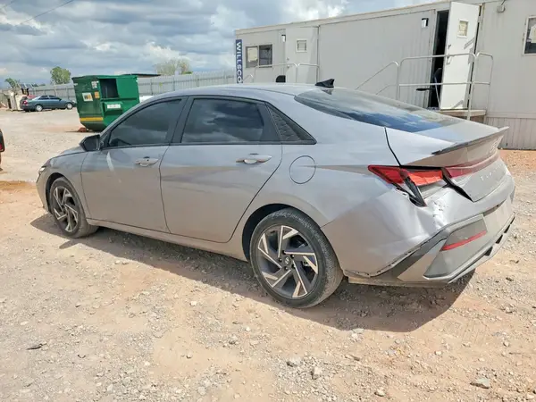 KMHLM4DG5SU066020 2025 HYUNDAI ELANTRA - Image 2