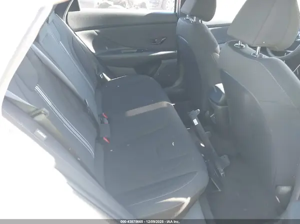 KMHLM4DG5SU066678 2025 HYUNDAI ELANTRA - Image 8