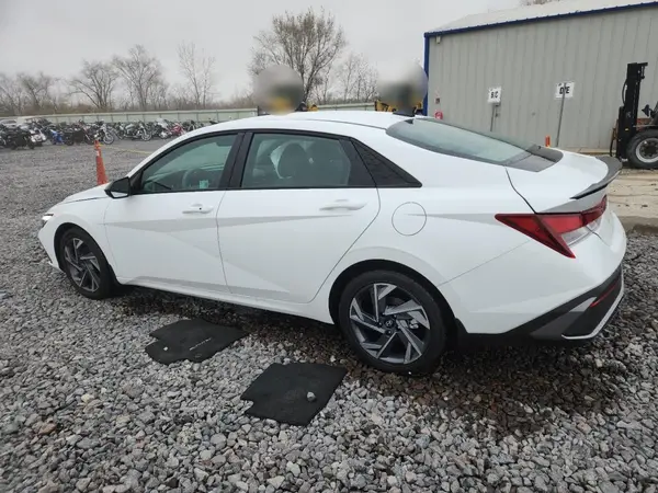 KMHLM4DG5SU071119 2025 HYUNDAI ELANTRA - Image 2