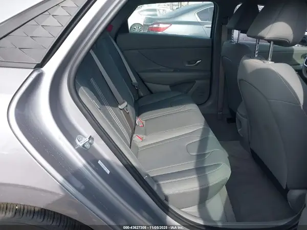 KMHLM4DG5SU074554 2025 HYUNDAI ELANTRA - Image 8