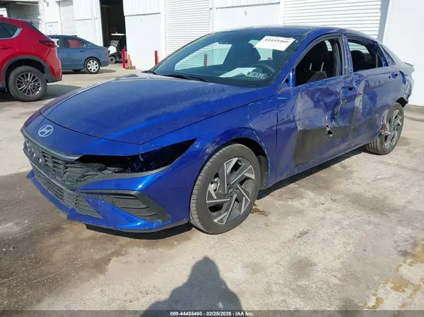 KMHLM4DG5SU076238 2025 HYUNDAI ELANTRA - Image 2