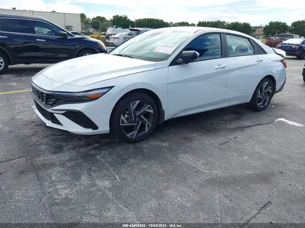KMHLM4DG5SU081729 2025 HYUNDAI ELANTRA - Image 2