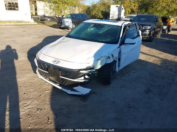 KMHLM4DG5SU867949 2025 HYUNDAI ELANTRA - Image 2
