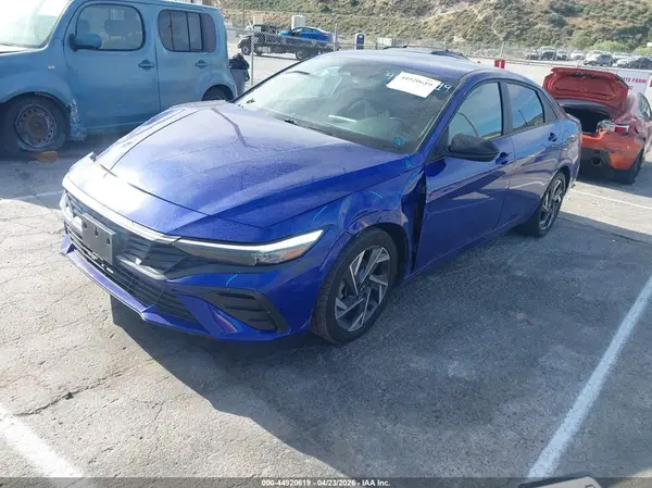 KMHLM4DG5SU868518 2025 HYUNDAI ELANTRA - Image 2