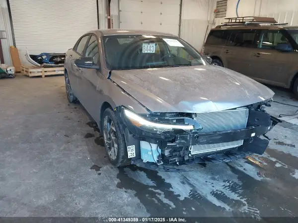 KMHLM4DG5SU872696 2025 HYUNDAI ELANTRA - Image 1